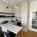Apartamento Vinohradská 160 *