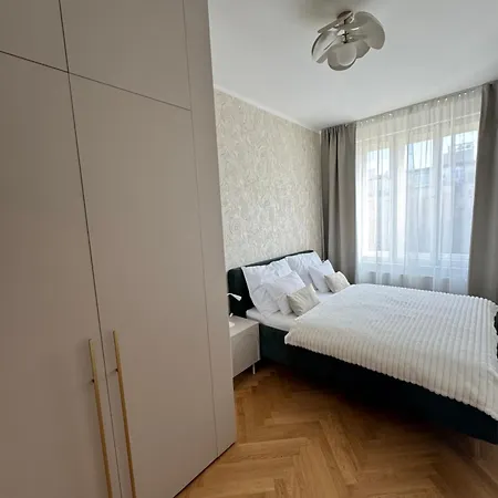 Daire Vinohradska 160 *